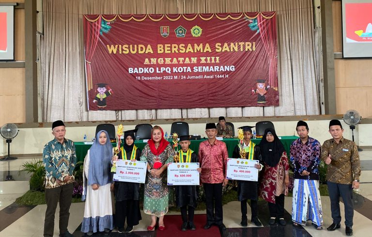 Badko TPQ Kota Semarang Gelar Wisuda 1017 Santri, Mbak Ita : Mereka Anak Beruntung